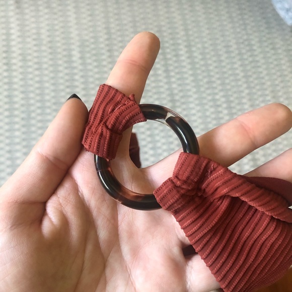 NWT ASOS RING DETAIL HALTER BIKINI TOP - Picture 7 of 7